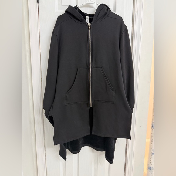 SALT by SALT Tops - SALT Black Zip-Up Hi Low Hoodie Size Small